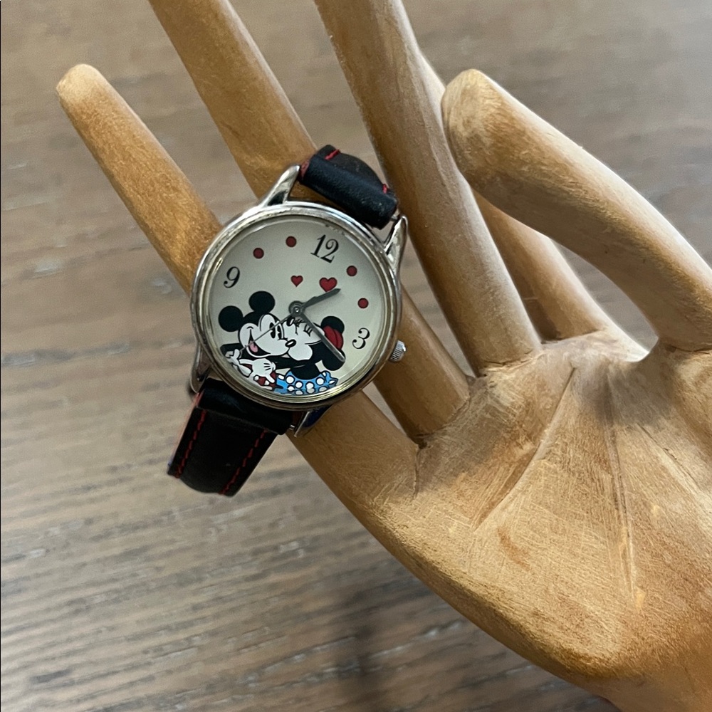 Disney‎ Special Edition Kissing Time Watch with Black Leather Strap